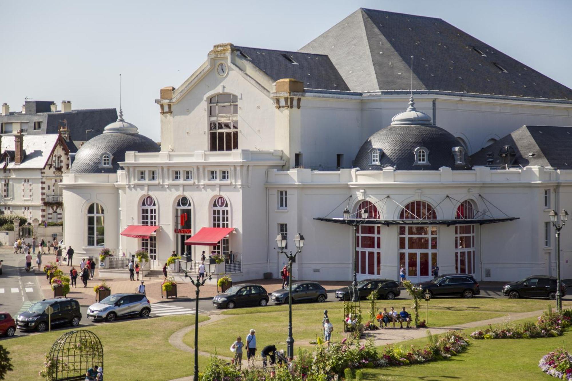 Residence Goelia Green Panorama Cabourg Exterior photo